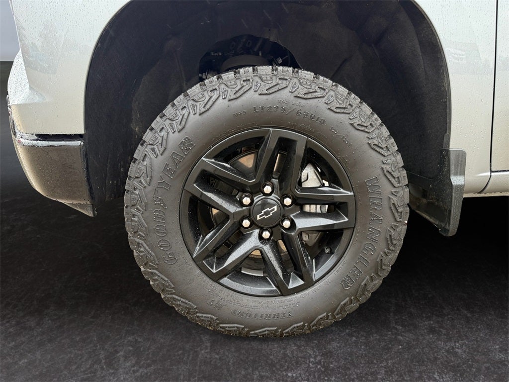 2024 Chevrolet Silverado 1500 4WD Crew Cab Short Bed Custom Trail Boss