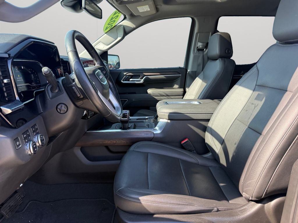 2022 GMC Sierra 1500 4WD Crew Cab Short Box SLT