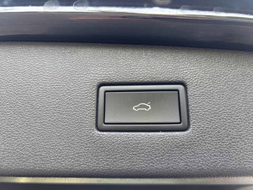 2023 Volkswagen Tiguan 2.0T SEL R-Line