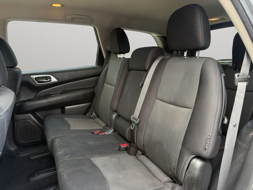 2019 Nissan Pathfinder SV