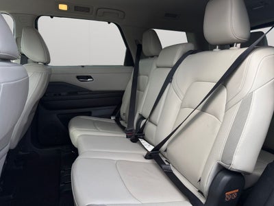 2024 Nissan Pathfinder SL 4WD