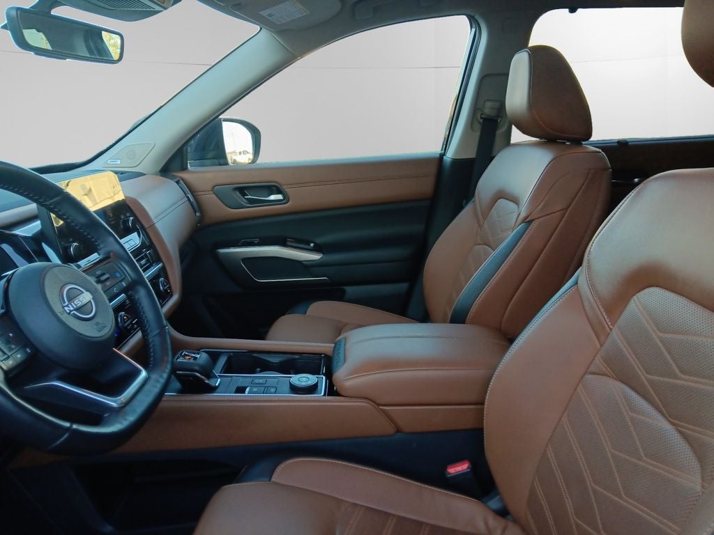 2023 Nissan Pathfinder Platinum 4WD