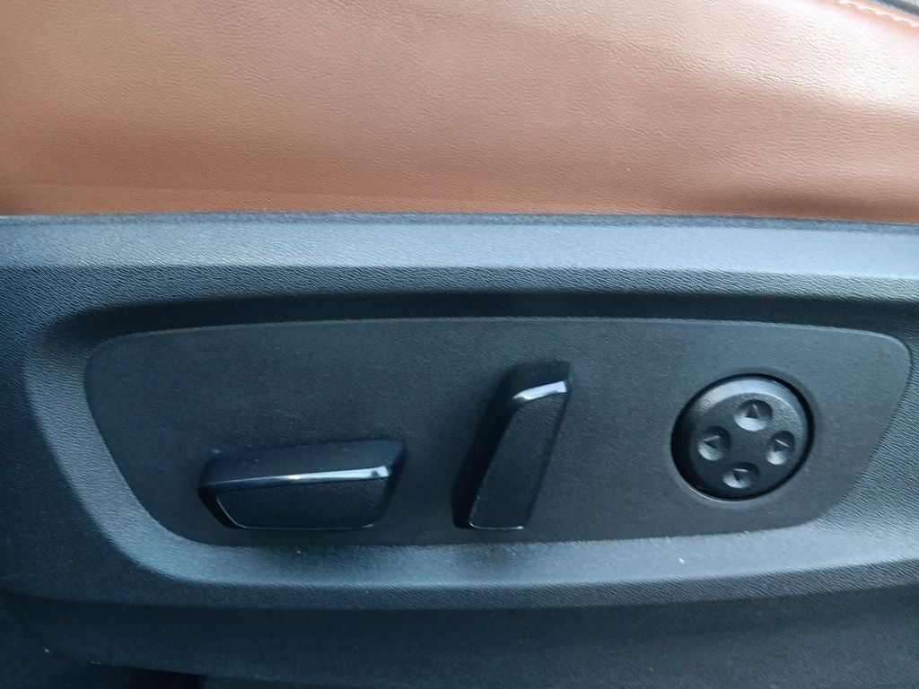 2023 Nissan Pathfinder Platinum 4WD