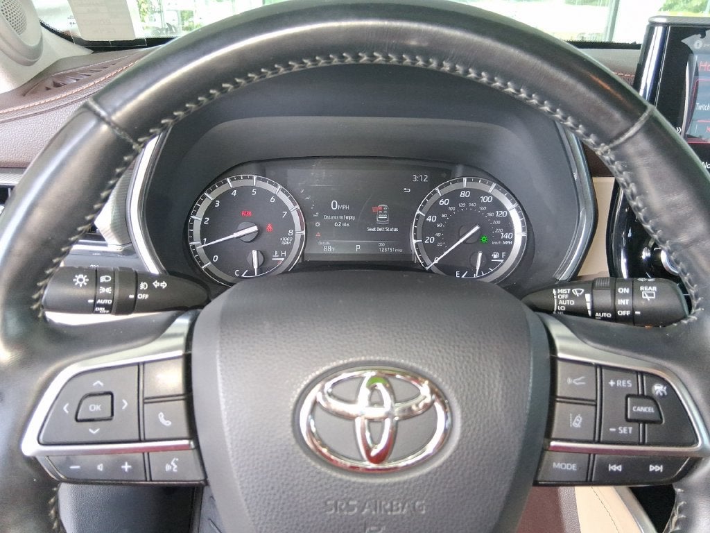 2021 Toyota Highlander Platinum