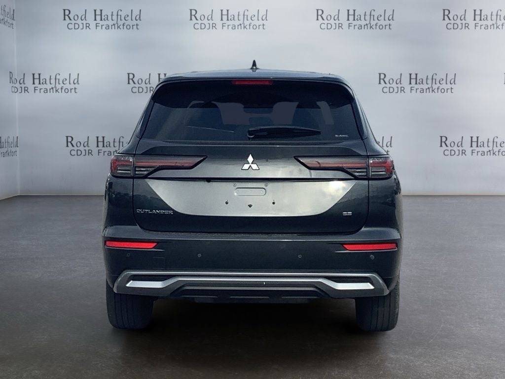 2025 Mitsubishi Outlander SE