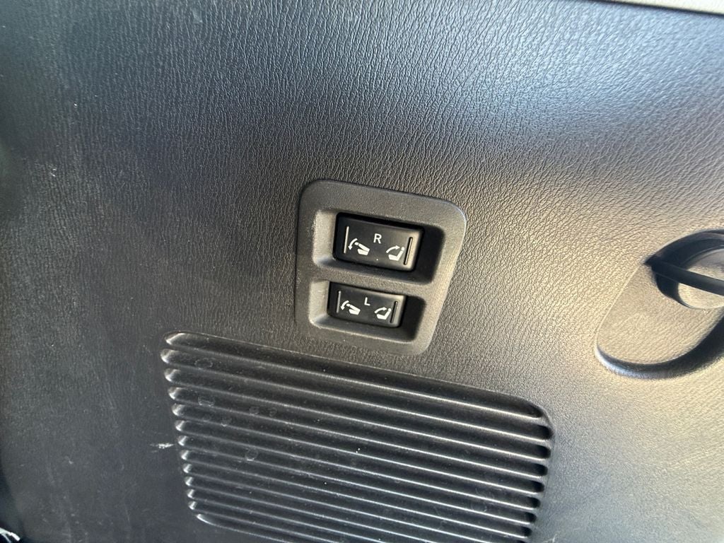 2016 INFINITI QX80 Base