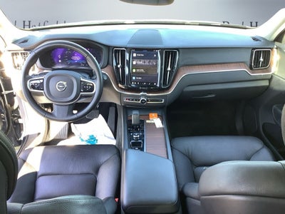 2024 Volvo XC60 B5 Plus Dark Theme