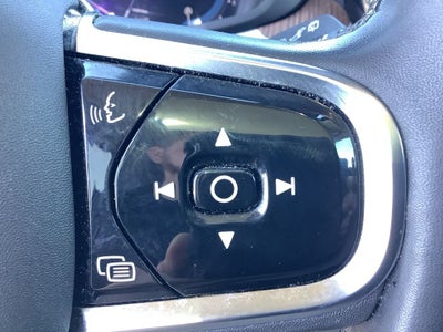 2024 Volvo XC60 B5 Plus Dark Theme