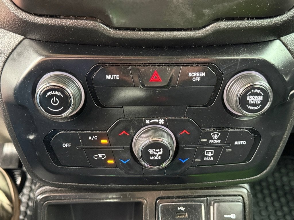 2020 Jeep Renegade Latitude FWD